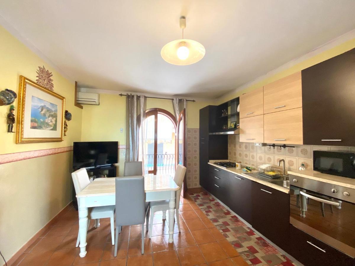 Appartement Mikros Giardini-Naxos